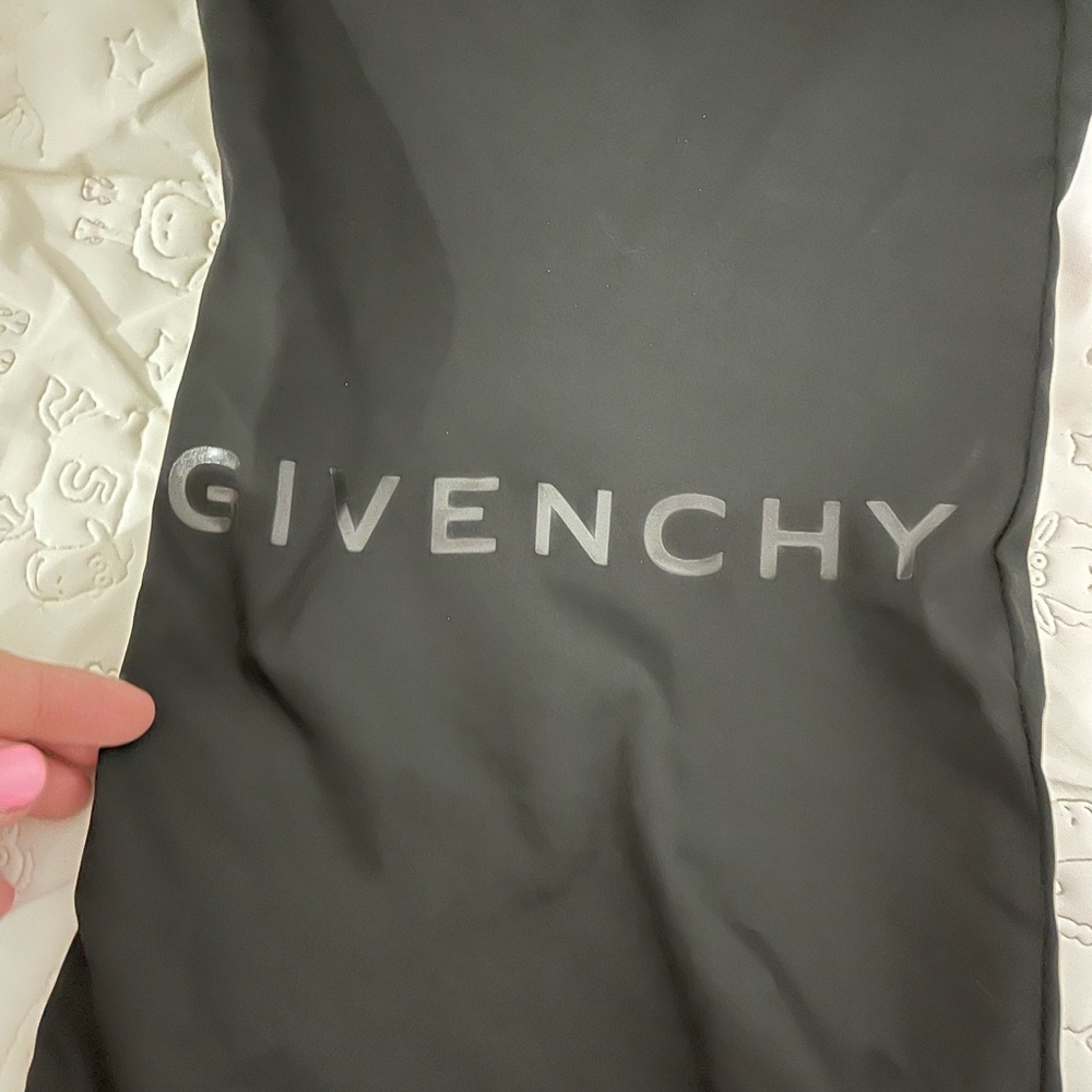 Givenchy Slides - Picture 9 of 9